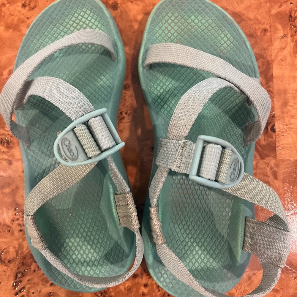 Women's Chaco Sandals size 7 teal green